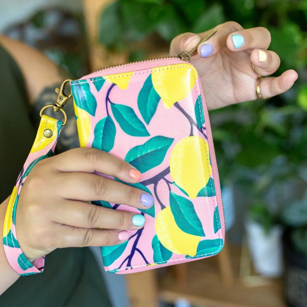 Pink Lemonade 🍋 Wristlet Wallet from Wander Wallets 💕